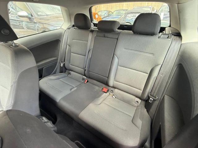 2015 Volkswagen Golf TSI S 2-Door