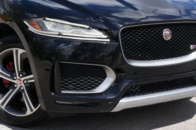2017 Jaguar F-PACE S