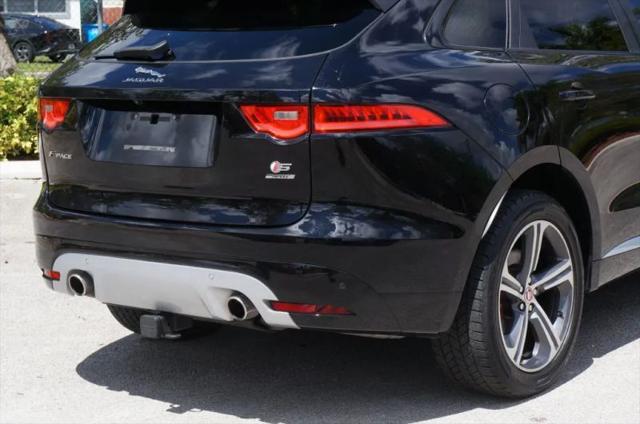 2017 Jaguar F-PACE S
