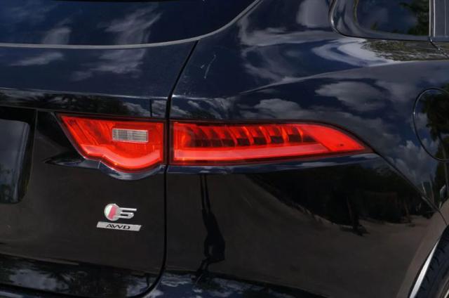 2017 Jaguar F-PACE S