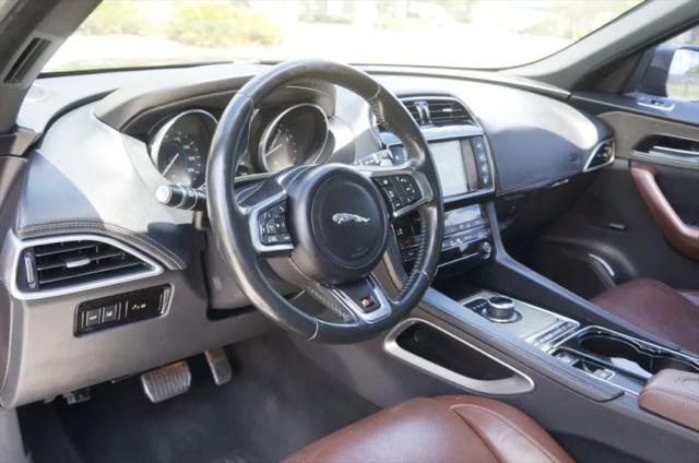 2017 Jaguar F-PACE S
