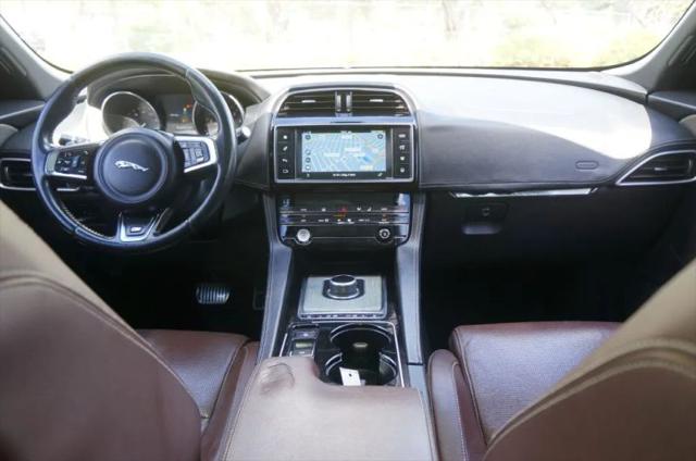 2017 Jaguar F-PACE S