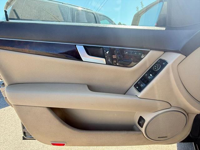 2013 Mercedes-Benz C-CLASS C 300 Luxury 4MATIC