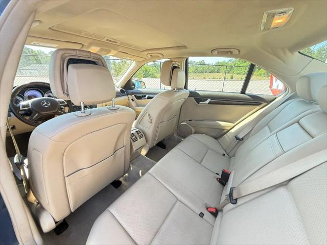 2013 Mercedes-Benz C-CLASS C 300 Luxury 4MATIC