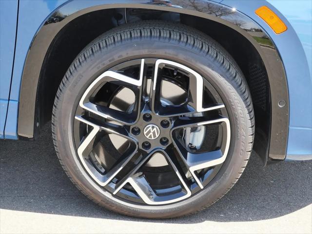 2026 Volkswagen Tiguan SEL R-Line Turbo