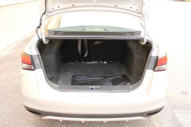 2020 Nissan Versa SR Xtronic CVT