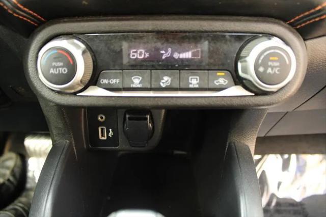 2020 Nissan Versa SR Xtronic CVT