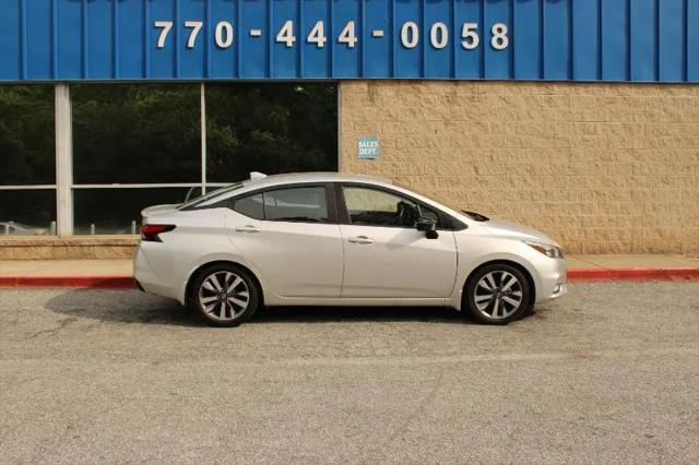 2020 Nissan Versa SR Xtronic CVT