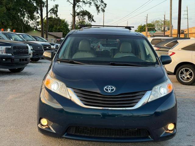 2011 Toyota Sienna XLE V6
