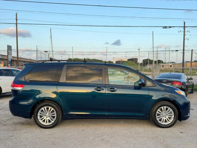 2011 Toyota Sienna XLE V6