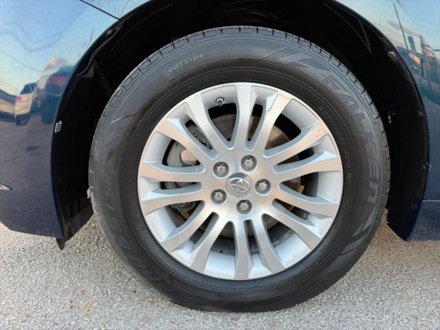 2011 Toyota Sienna XLE V6