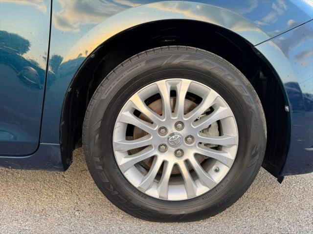 2011 Toyota Sienna XLE V6