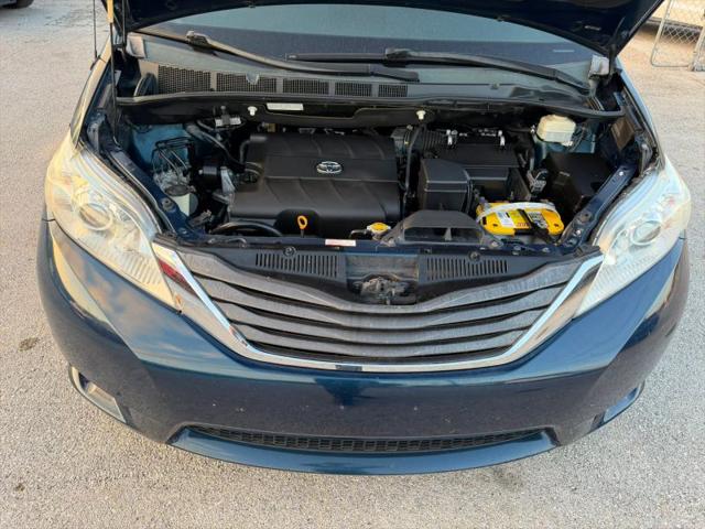 2011 Toyota Sienna XLE V6