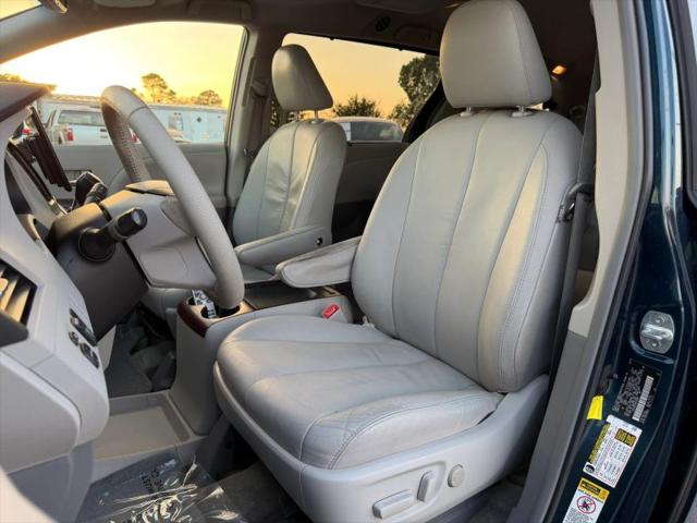 2011 Toyota Sienna XLE V6