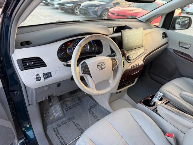 2011 Toyota Sienna XLE V6