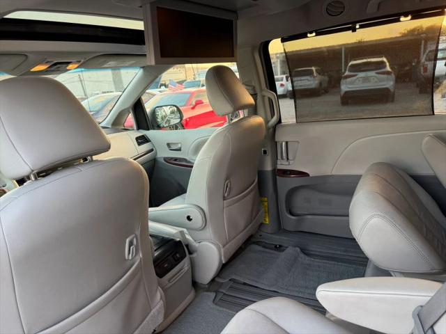 2011 Toyota Sienna XLE V6