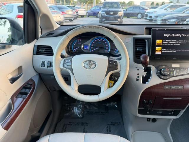2011 Toyota Sienna XLE V6