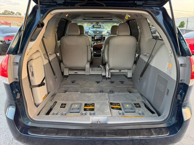 2011 Toyota Sienna XLE V6