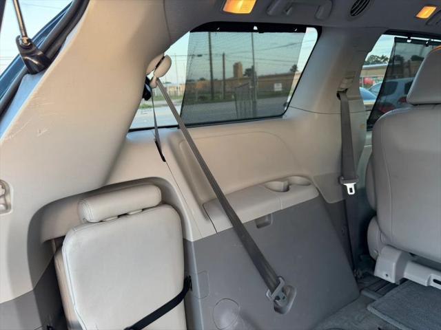 2011 Toyota Sienna XLE V6