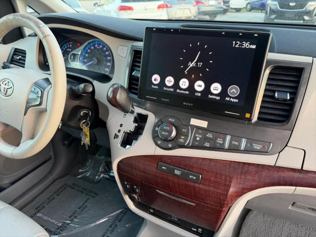 2011 Toyota Sienna XLE V6