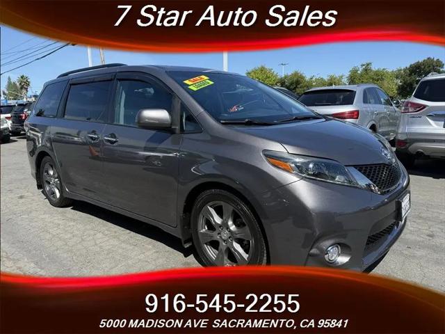 2017 Toyota Sienna SE 8 Passenger for sale in Sacramento, CA