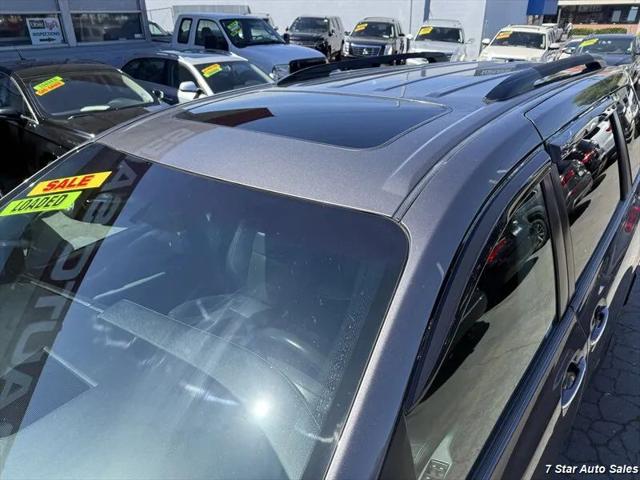 2017 Toyota Sienna SE 8 Passenger