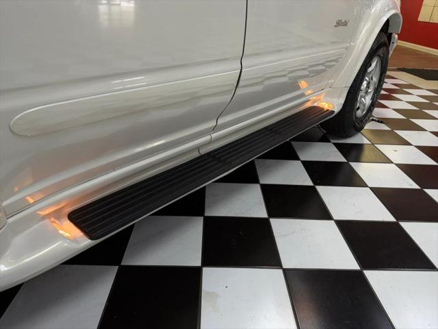 1999 Ford Explorer Base