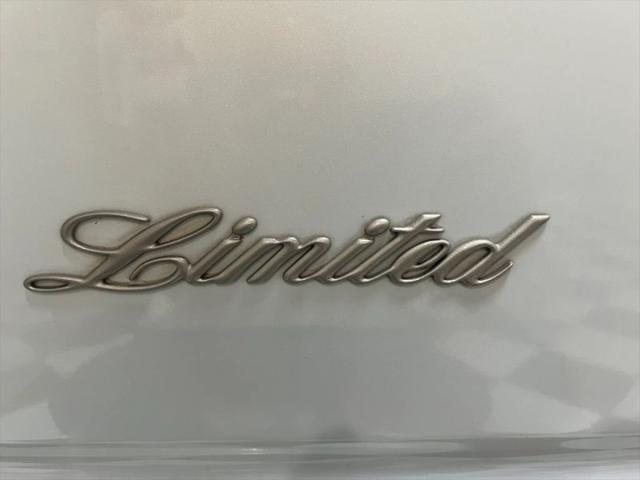 1999 Ford Explorer Base