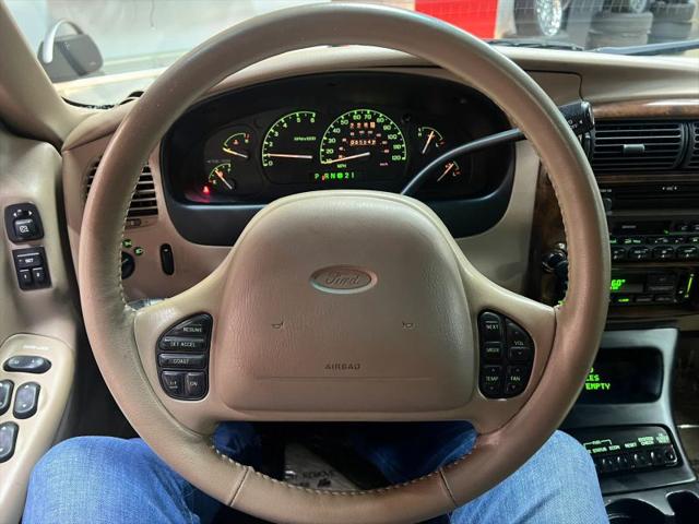1999 Ford Explorer Base