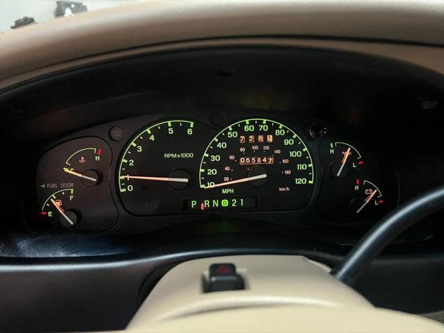 1999 Ford Explorer Base