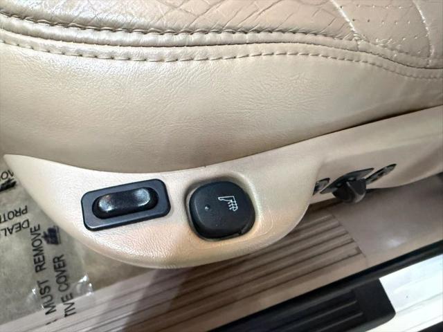 1999 Ford Explorer Base