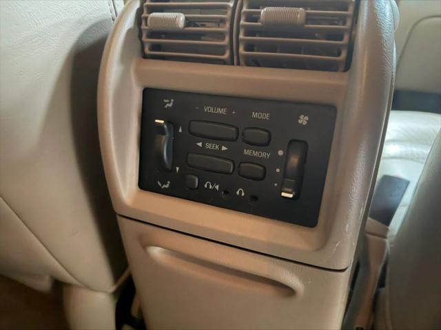 1999 Ford Explorer Base