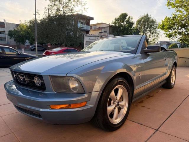 2007 Ford Mustang V6 Deluxe