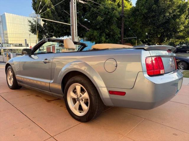 2007 Ford Mustang V6 Deluxe
