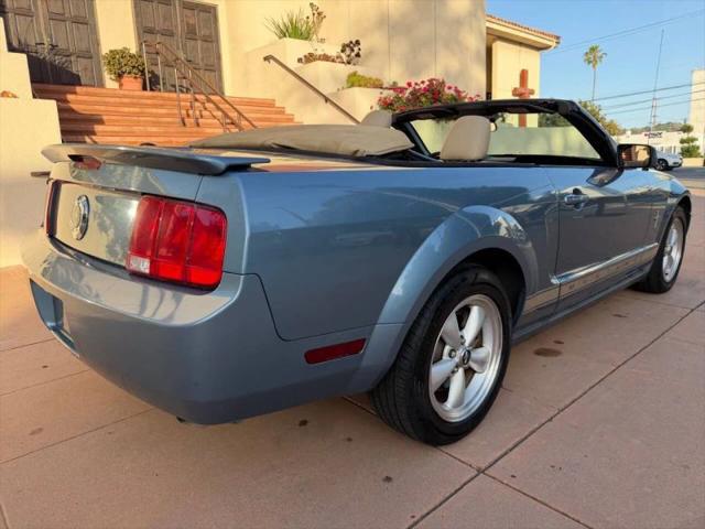 2007 Ford Mustang V6 Deluxe