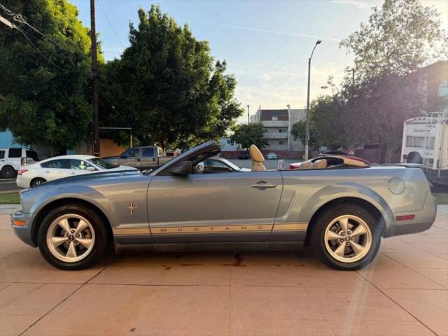 2007 Ford Mustang V6 Deluxe
