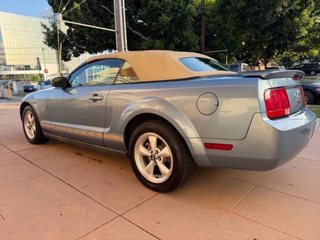 2007 Ford Mustang V6 Deluxe
