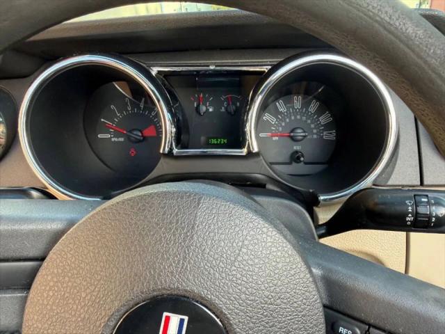 2007 Ford Mustang V6 Deluxe
