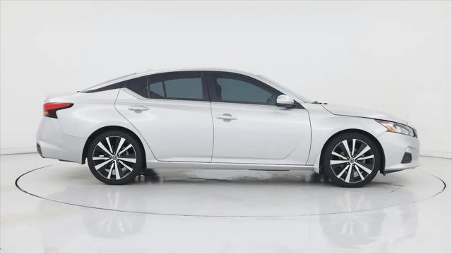 2021 Nissan Altima SR FWD