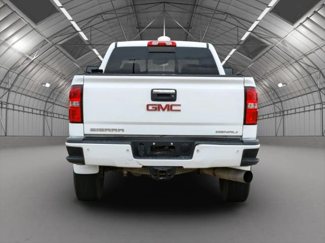 2015 GMC Sierra 2500HD Denali