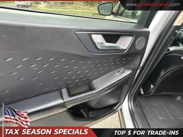 2020 Ford Escape Titanium Hybrid