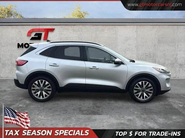 2020 Ford Escape Titanium Hybrid