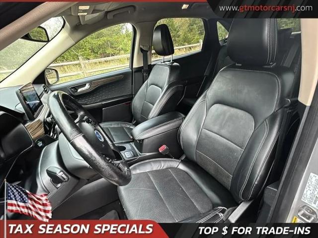 2020 Ford Escape Titanium Hybrid