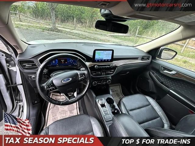 2020 Ford Escape Titanium Hybrid