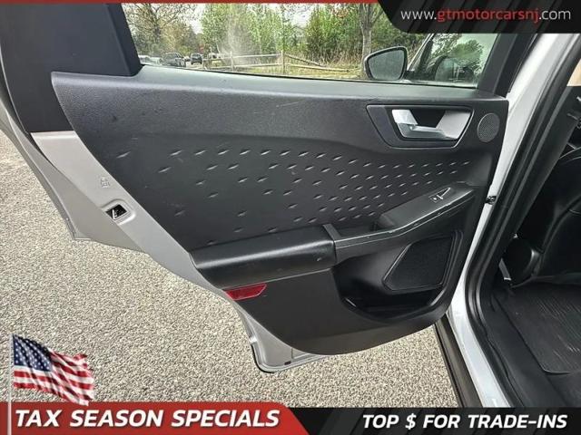 2020 Ford Escape Titanium Hybrid