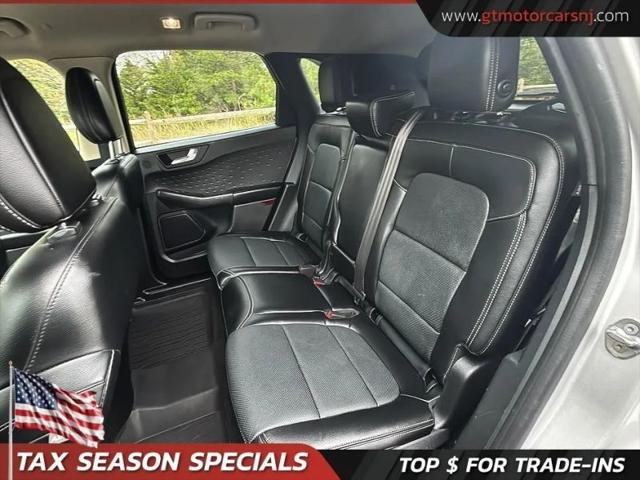2020 Ford Escape Titanium Hybrid
