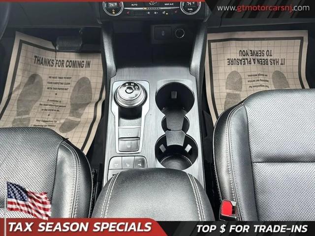2020 Ford Escape Titanium Hybrid