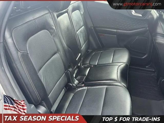 2020 Ford Escape Titanium Hybrid