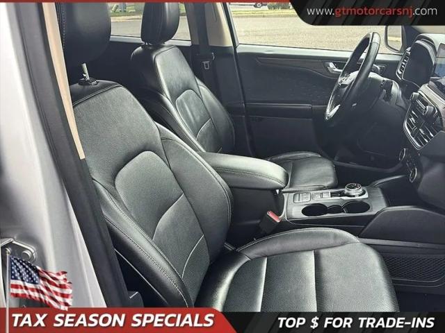 2020 Ford Escape Titanium Hybrid