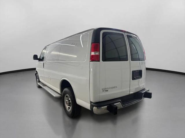 2022 GMC Savana Cargo RWD 2500 Regular Wheelbase Work Van